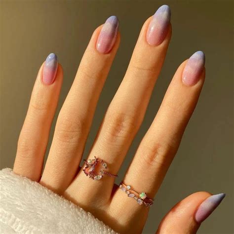 Осенний маникюр 2023: 10 красивых идей дизайна на короткие ногти | theGirl