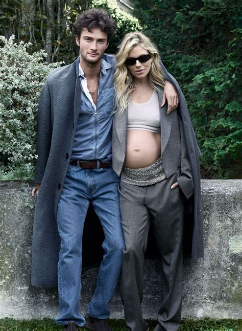 Ses films, sa grossesse, son nouvel amour… Sienna Miller se confie à