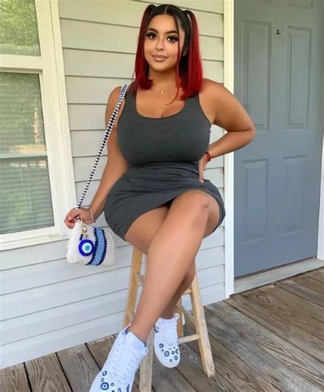 Busty Mexican Plus Size: Latina - iMedia