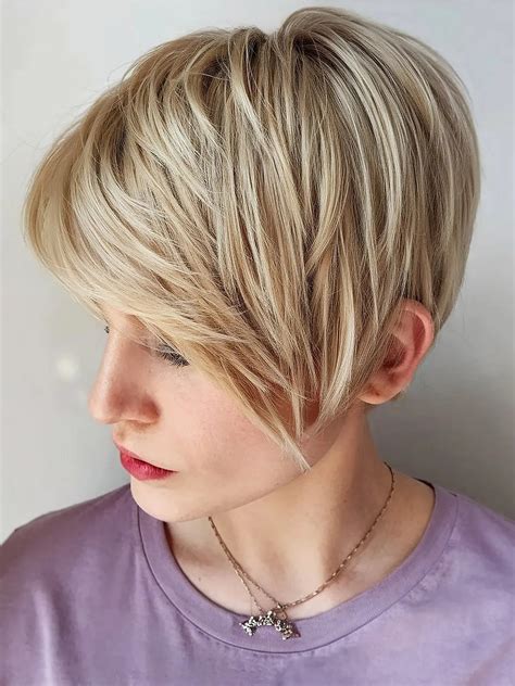 15 Short, Stacked Pixie Bob Haircuts for a Cute and Sassy Look