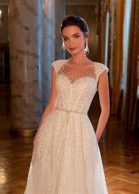Sleeveless Ball Gown Wedding Dress – HAREM's Brides