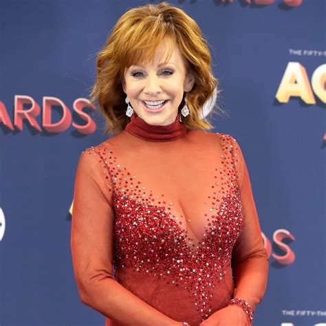reba mcentire red dress