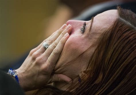 Travis Alexander's sister cries tears of disappointment | 12news.com