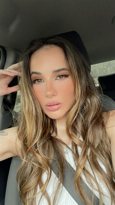 monicamooree OnlyFans - Stats, Graphs, Photos & Profile Comparisons