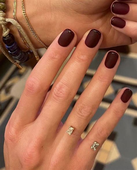 Unhas Curtas E Elegantes - 50 Ideias de Unhas Curtas Elegantes para Ser Chique Sem Esforço