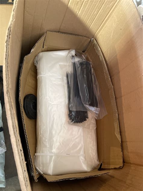 Various fresh air masks and more - PS Auction - We value the future