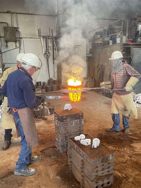 Hope - Und Plötzlich War Do Hope (45Cm) , Sculpture by Dennis Josef