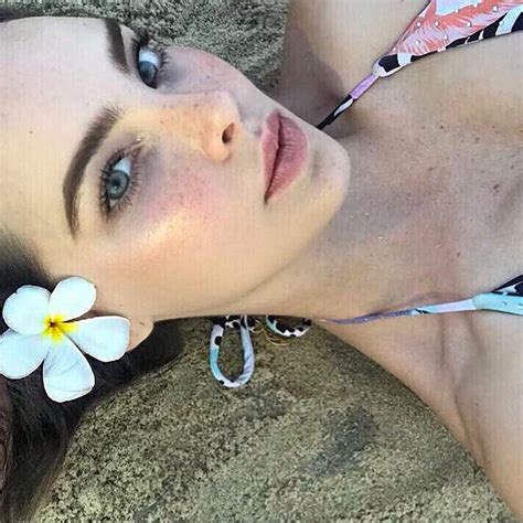 Belinda y los vestidos en tendencia con los que robó miradas | Glamour