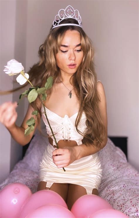 Come home an find her on your bed... | Scrolller