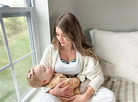 Best Breast Pump for Small Breasts: A Complete Guide for Comfort and C