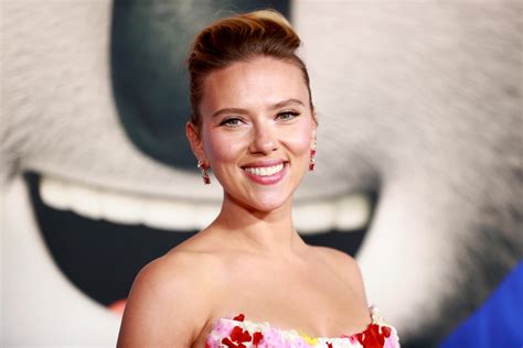 Scarlett Johansson says she’s 'ashamed' of past smoking habit