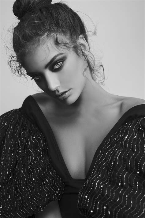 LIVRAH EXCLUSIVE: VANESSA — L I V R A H