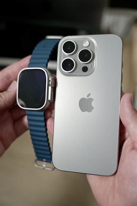 iphone  pro natural titanium apple  ultra   combo