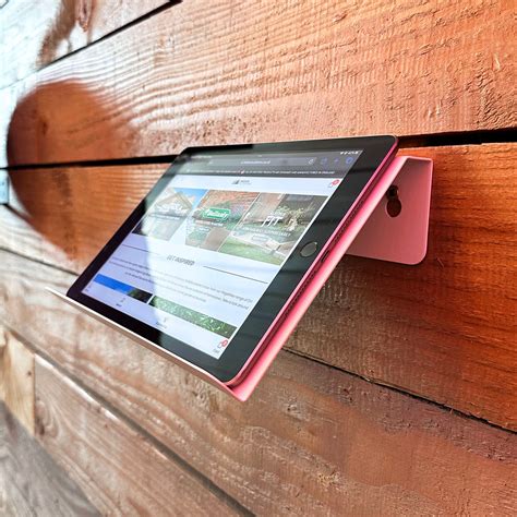 wall mount tablet holder display  tablet easily