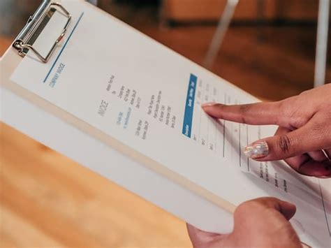 invoice finance  benefits  businesses mikegingerichcom