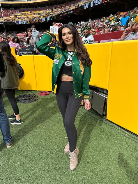 TW Pornstars - Andrea Kuoni. Twitter. Your favorite packers princess