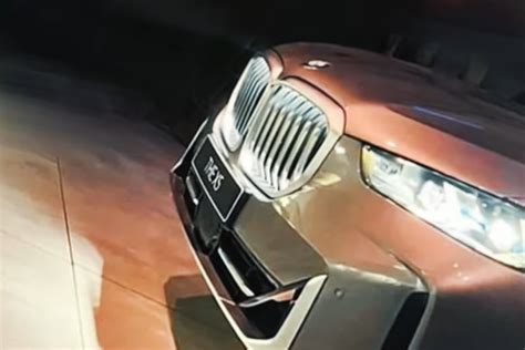 Раскрыта внешность обновленного BMW X5