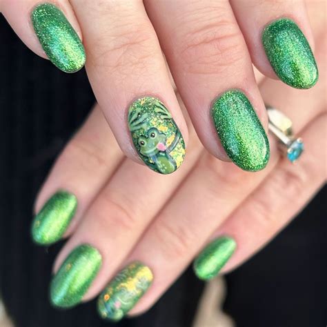 Green Glitter Nails: 30+ Party Looks to Try This Month - Nail Designs Daily