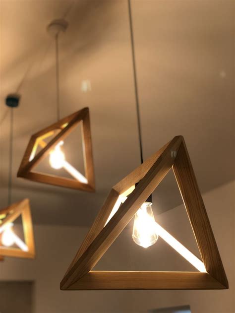 Triangle wooden lamp трегуольный светильник из дерева | Legno, Idee