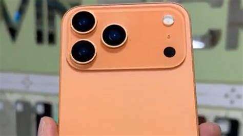 orange iphone  pro    head turner