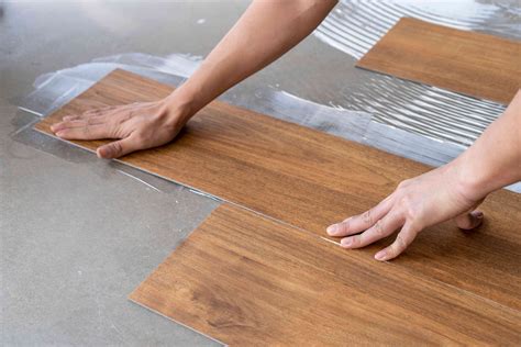 How To Install Interlocking Vinyl Flooring | Floor Roma
