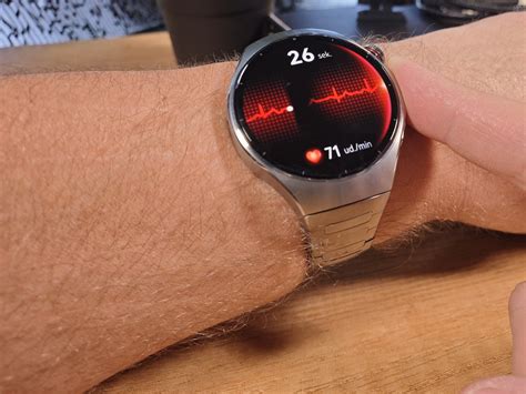 Smartwatch kontra smartfon. Czy zegarek może zastąpić telefon?