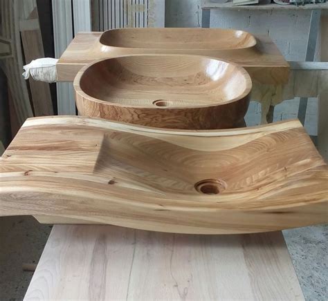 Cool Woodworking Projects: Rustic Wood Furniture