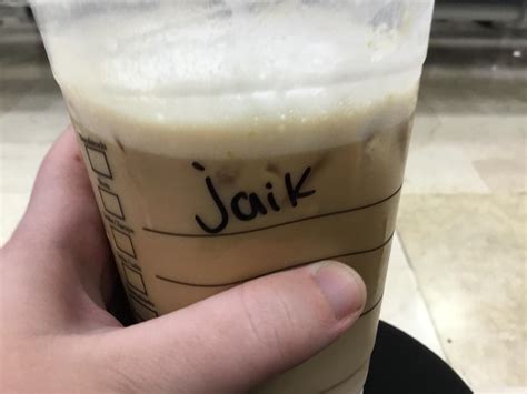 I think Starbucks spelled my name wrong. | Scrolller