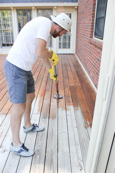 Diy Staining A Deck Diy Staining Staining Deck Diy Deck Staining Images