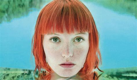 Qui es-tu, Kacy Hill