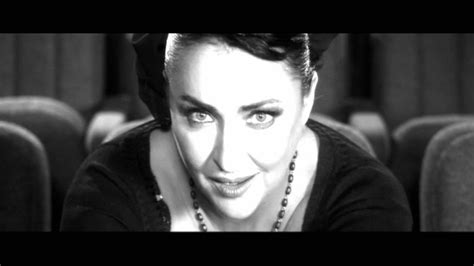 Лолита - Остановите землю - YouTube