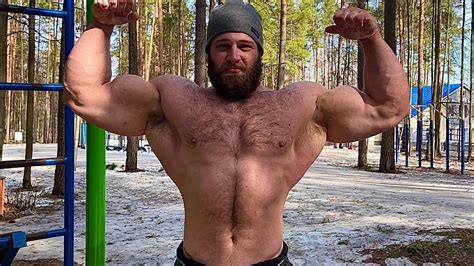 Конкурс! Памп в зимнем лесу! Рука Нагана 47см! - YouTube