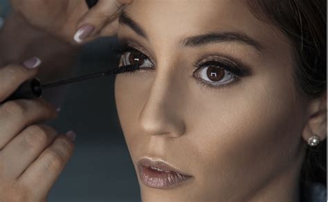 small eyes  bigger  beautiful