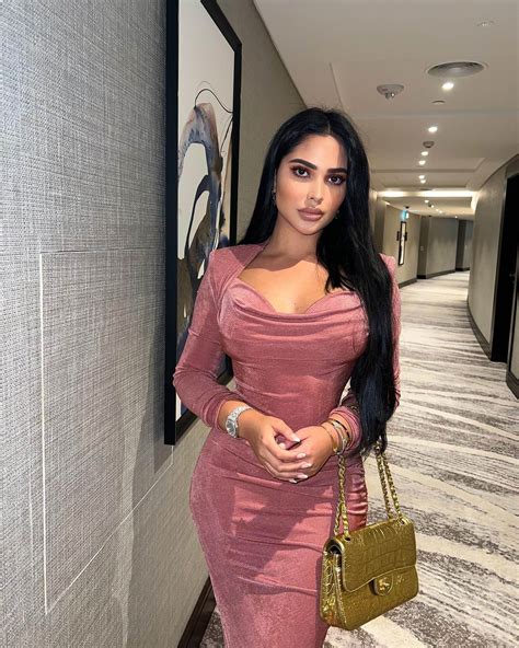 Ana Paula Saenz's OnlyFans: The Power Of Social Media - Truth or Fiction