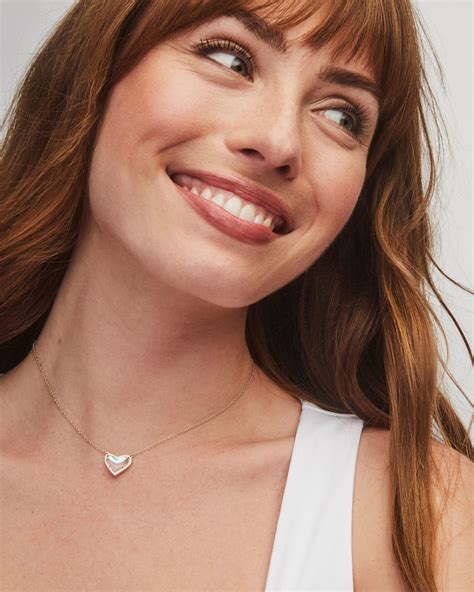 Ari Heart Pendant Necklace Kendra Scott at Ellis Brashears blog