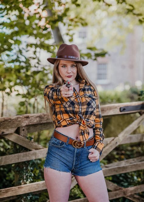 A Country Girl Halloween – FORD LA FEMME