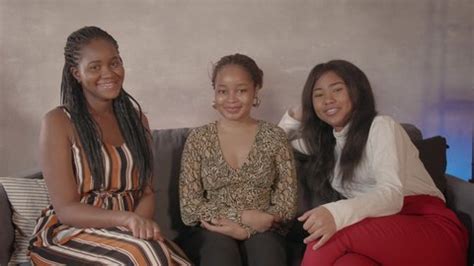 Jeunes filles africaines nues : 1 316 vidéos de stock – Clips vidéo 4K