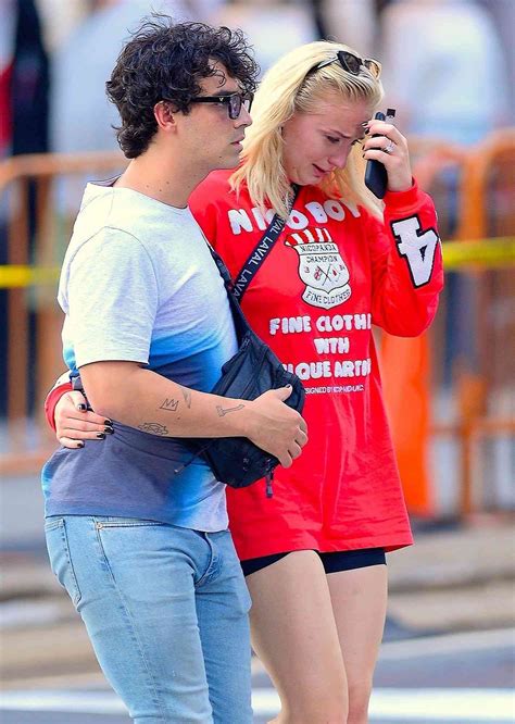 Sophie Turner Reveals Why She Was Crying With Joe Jonas
