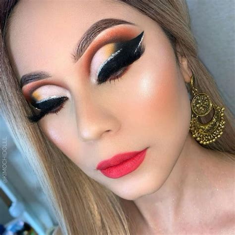 How to Do Smokey Eye Makeup for Beginners: Step-by-Step Guide-DE'LANCI ...