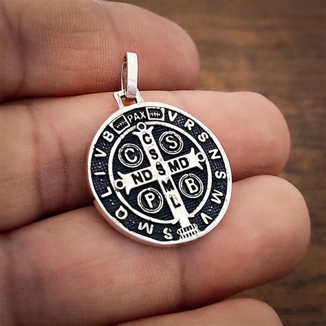 pingente sao bento em prata joias em prata