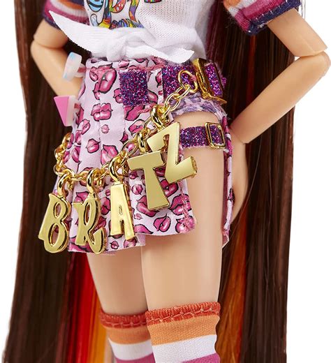 Bratz Designer Pride Doll set 2022 with Roxxi and Nevra - YouLoveIt.com