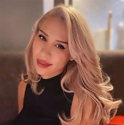 Ето го бившият съпруг на Надя от Ергенът на сватбата им, а тя е ...