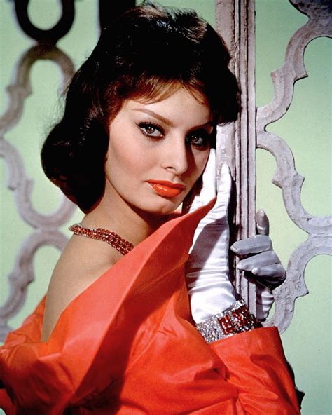 SOPHIA LOREN LEGENDARY ACTRESS - 8X10 PUBLICITY PHOTO (OP-632) | eBay