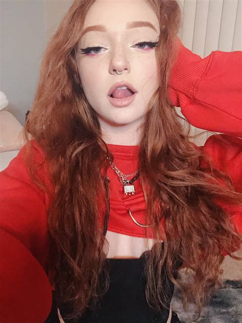 FionaFoxMFC (@mfc_fox) / Twitter