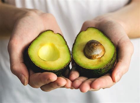 Is Eating an Avocado a Day Too Much? The Truth About Daily Avocado Consumption - Hunter Games Magazine