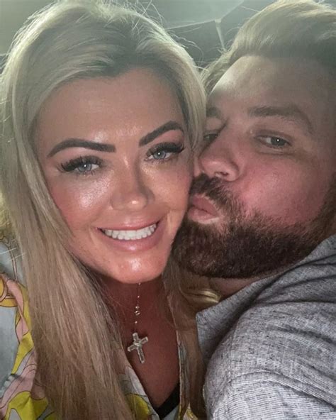 Gemma Collins stuns fans in 'skinny' snap, as she flaunts three stone
