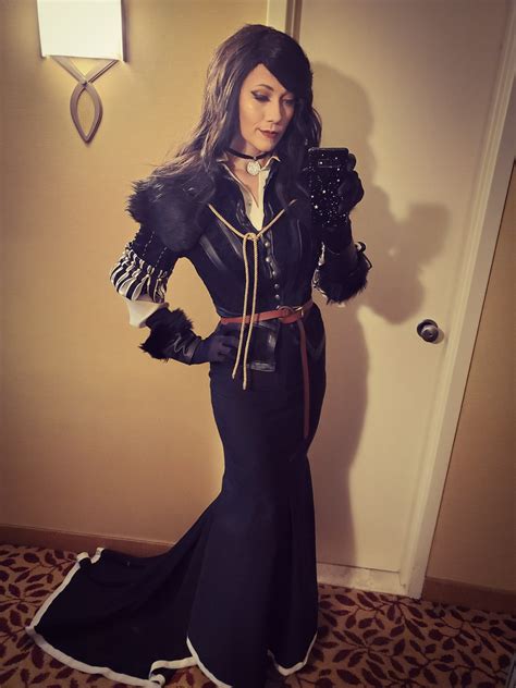 lindsay elyse on Twitter: "🖤💜 headed back to my booth now, come say