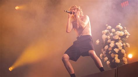 The Kid Laroi Melbourne concert cancelled after 30 minutes at Rod Laver ...