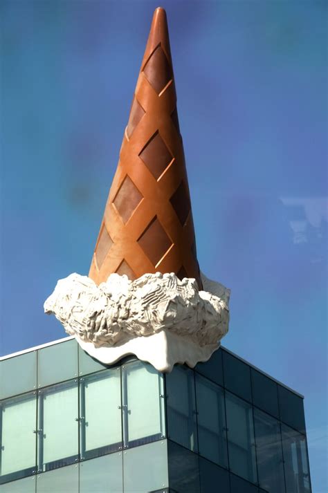 claes oldenburg sculptures