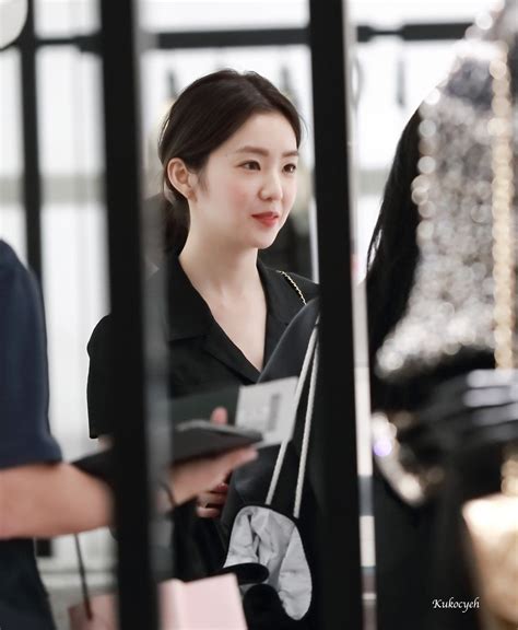 Irene red velvet | Red velvet irene, Red velvet, Irene